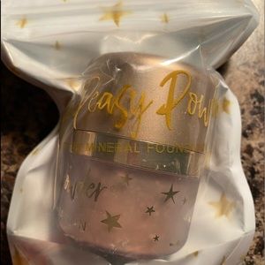 Belle Beauty by Kim Gravel Easy Peasy Powder Foundation.